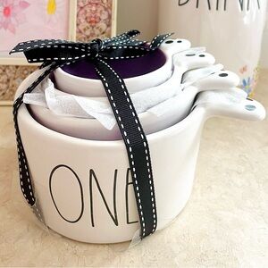 Rae Dunn Ghost face shaped handle Measuring Cups 4pc set ALL MATTE NWT Haloween